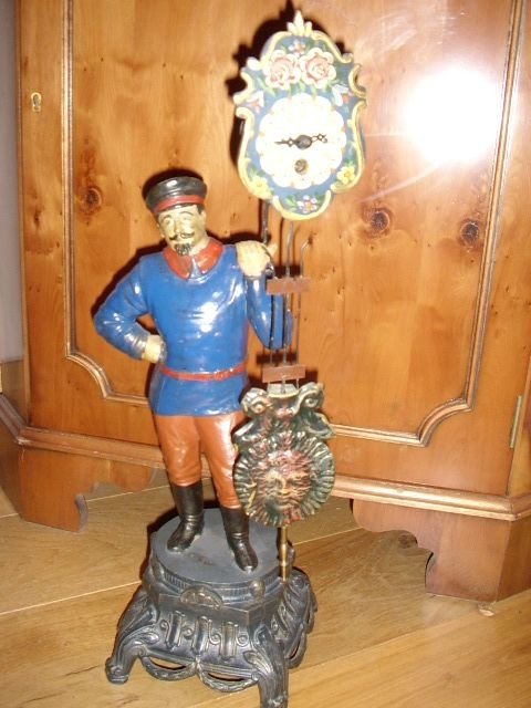 sphelter painted antique figurine novalty clock
