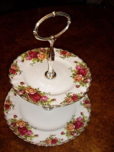 royal albert 2 tier cake stand sandwich plate in the 'old country roses' pattern