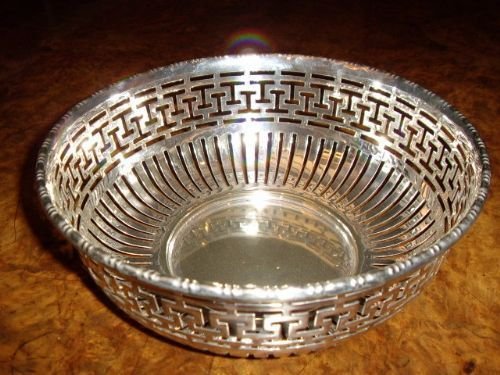 silver plated pierced fruit bowl made by alex eclark company london welbeck plate